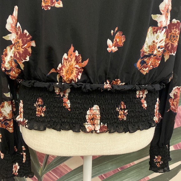 American Rag Floral Boho Blouse - Picture 7 of 12